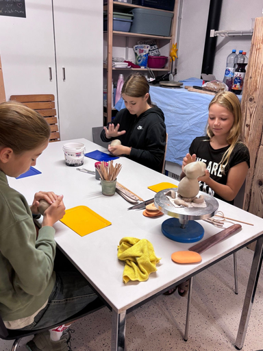 ...töpfern häsli...