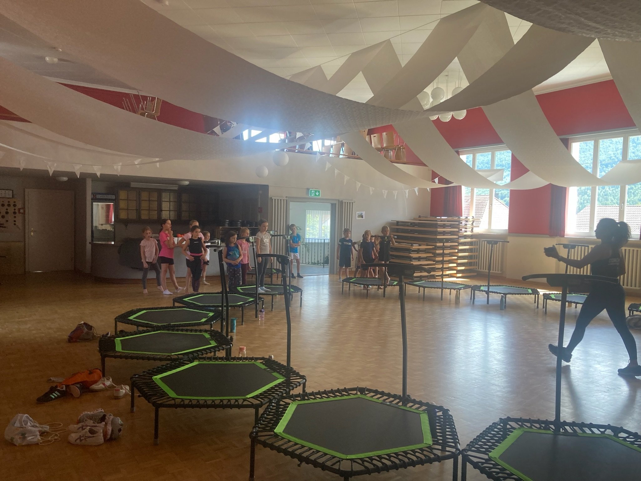 ...jumping fitness kids...