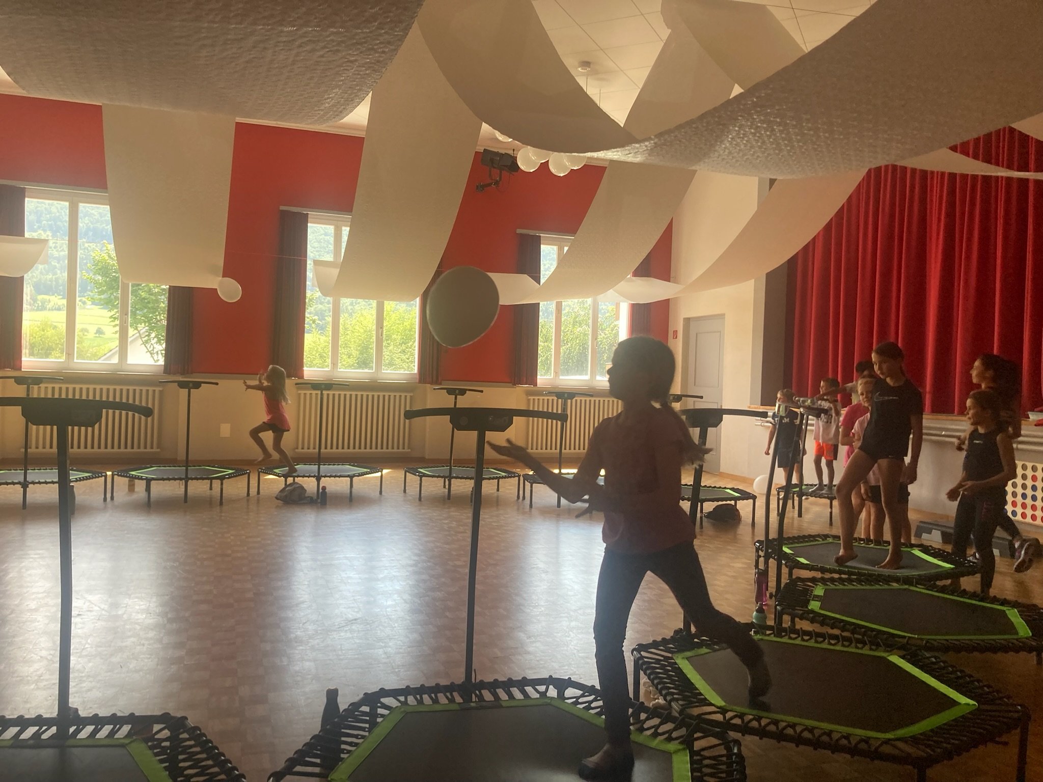 ...jumping fitness kids...