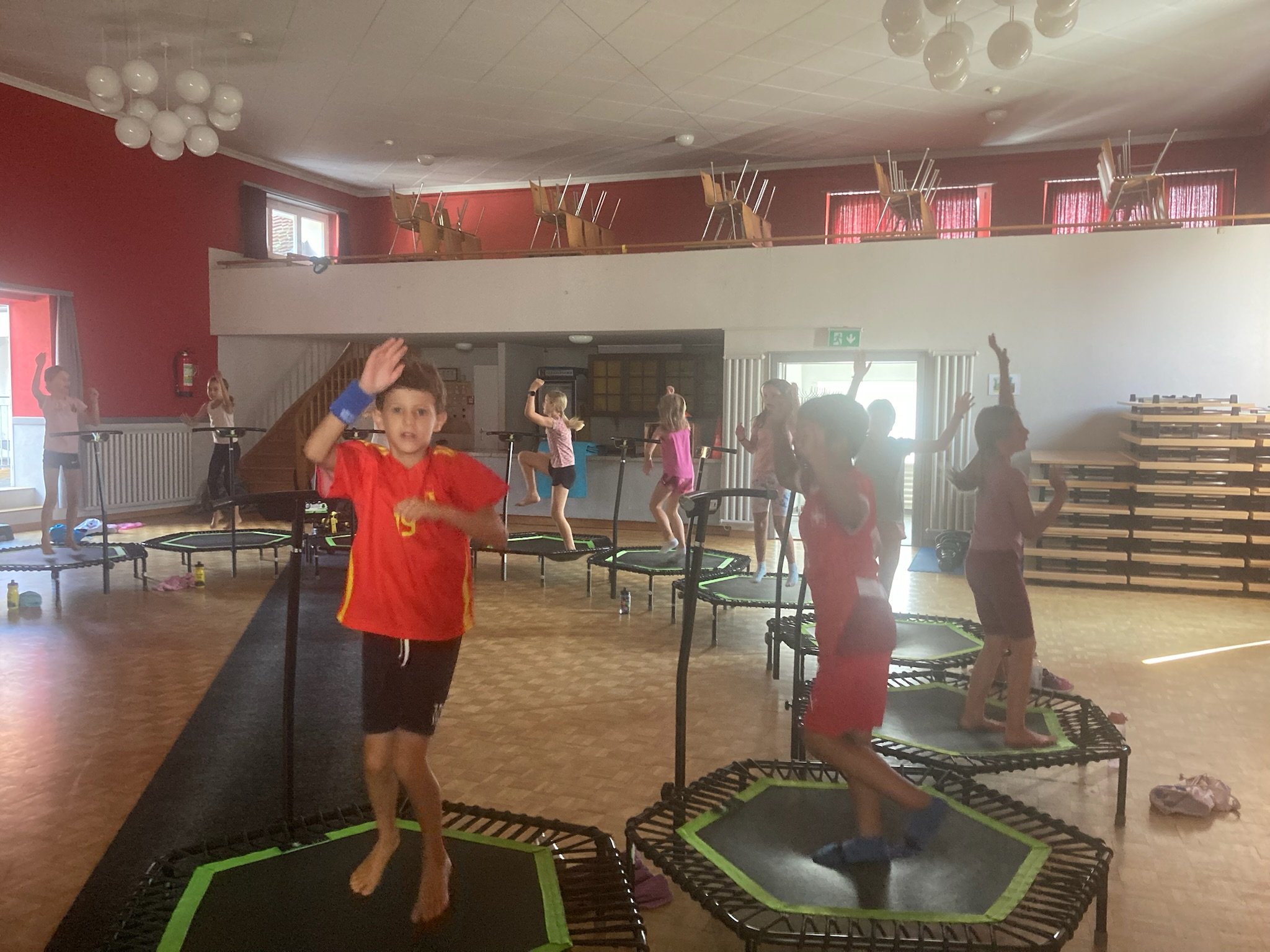 ...jumping fitness kids...