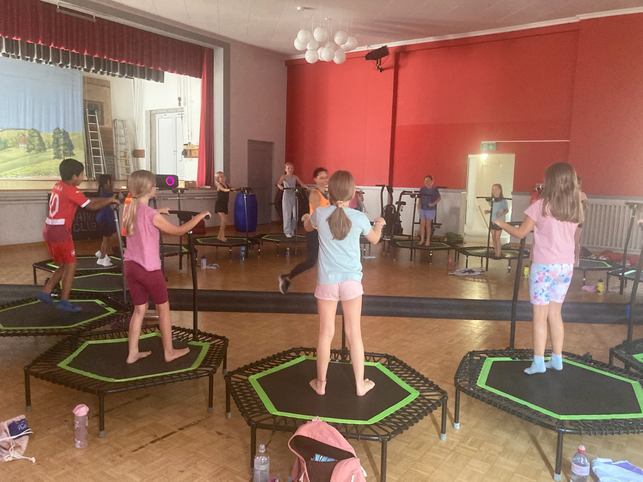 ...jumping fitness kids...