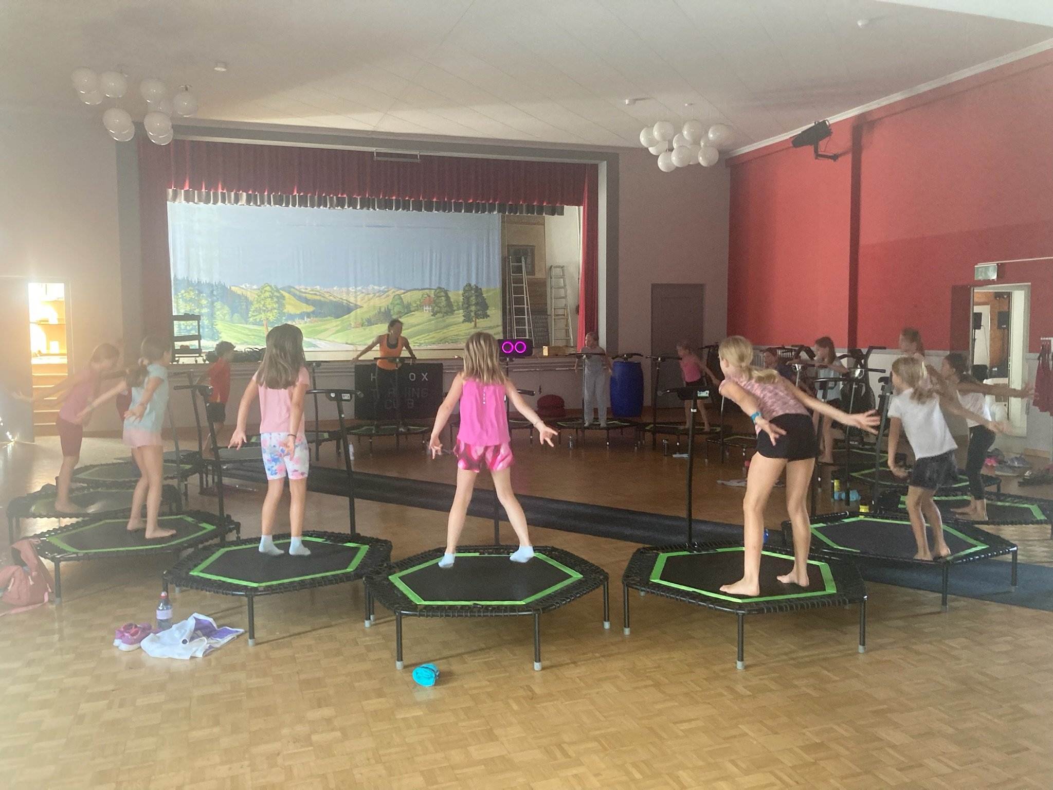 ...jumping fitness kids...