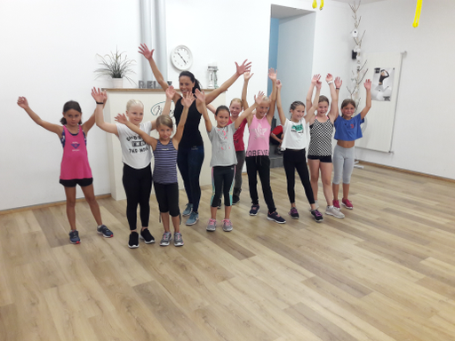 Dance Fitness 2019