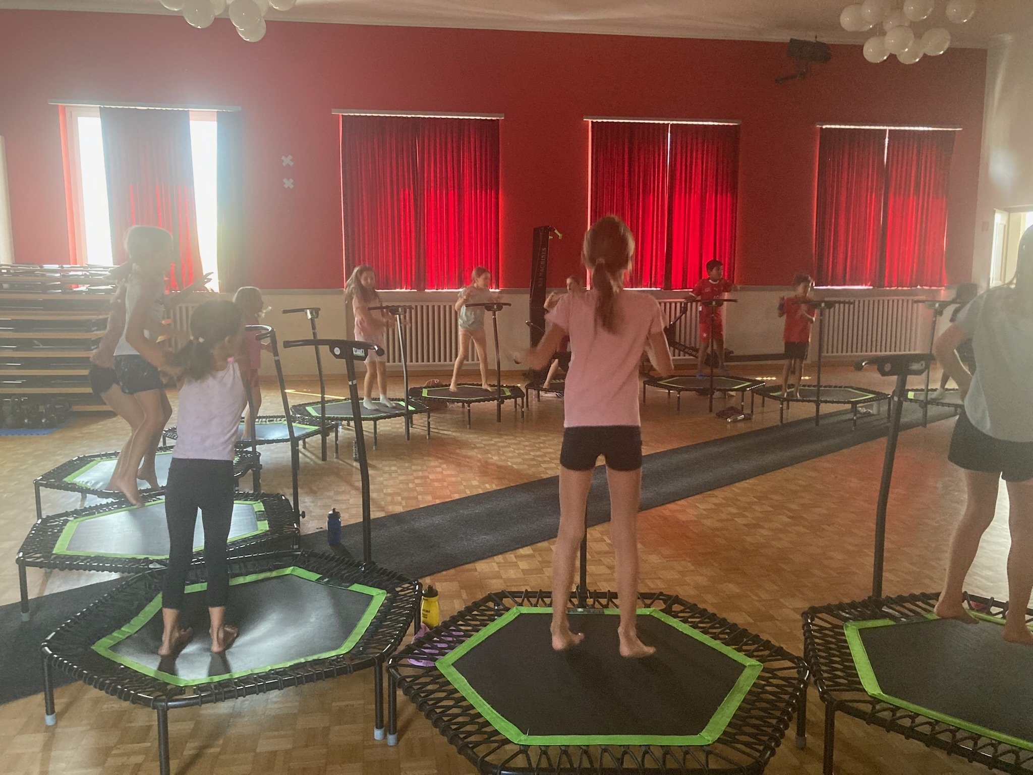 ...jumping fitness kids...