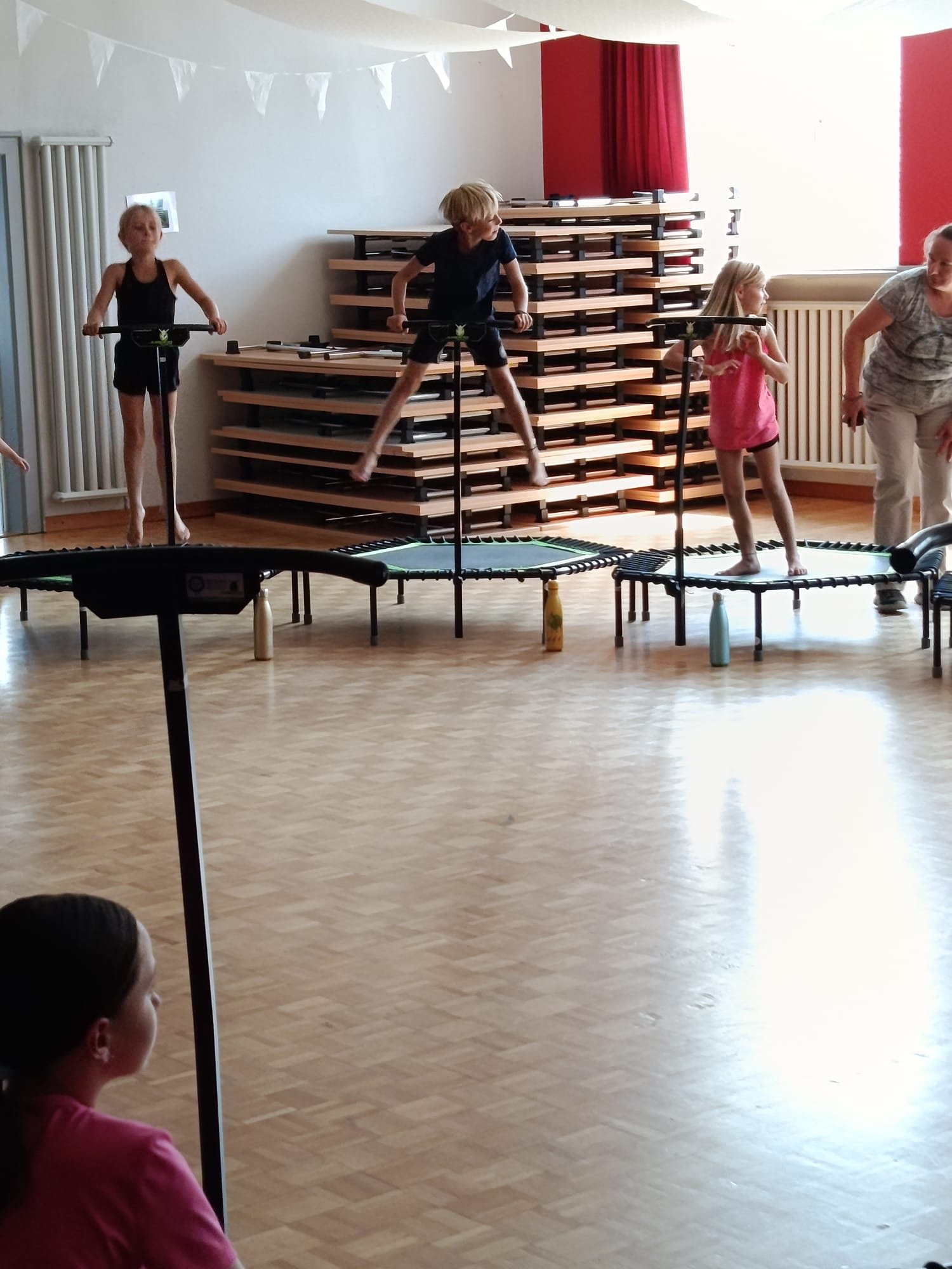 ...jumping fitness kids...