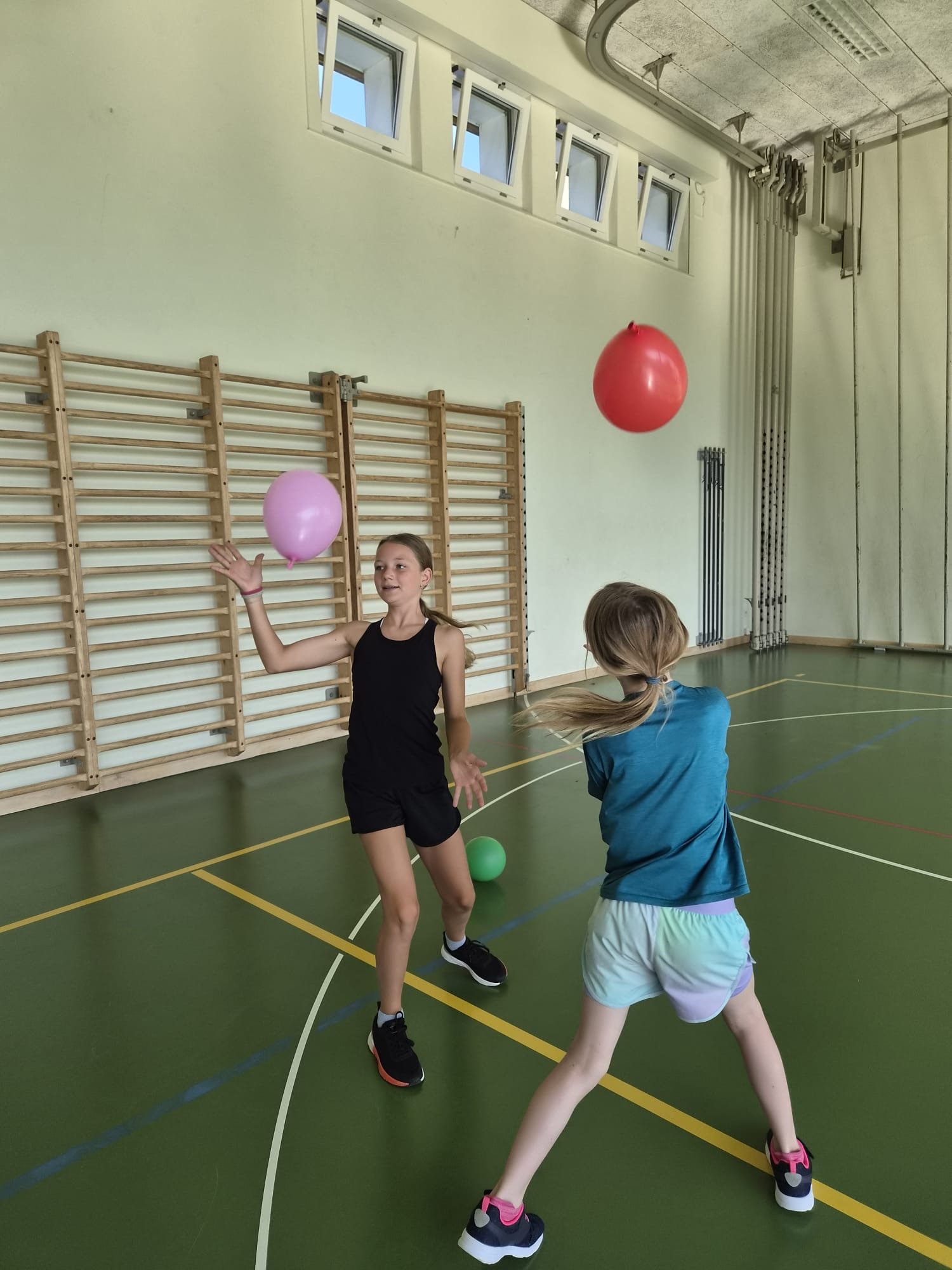 ...vollyballl..