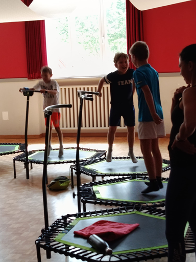 ...jumping fitness kids...