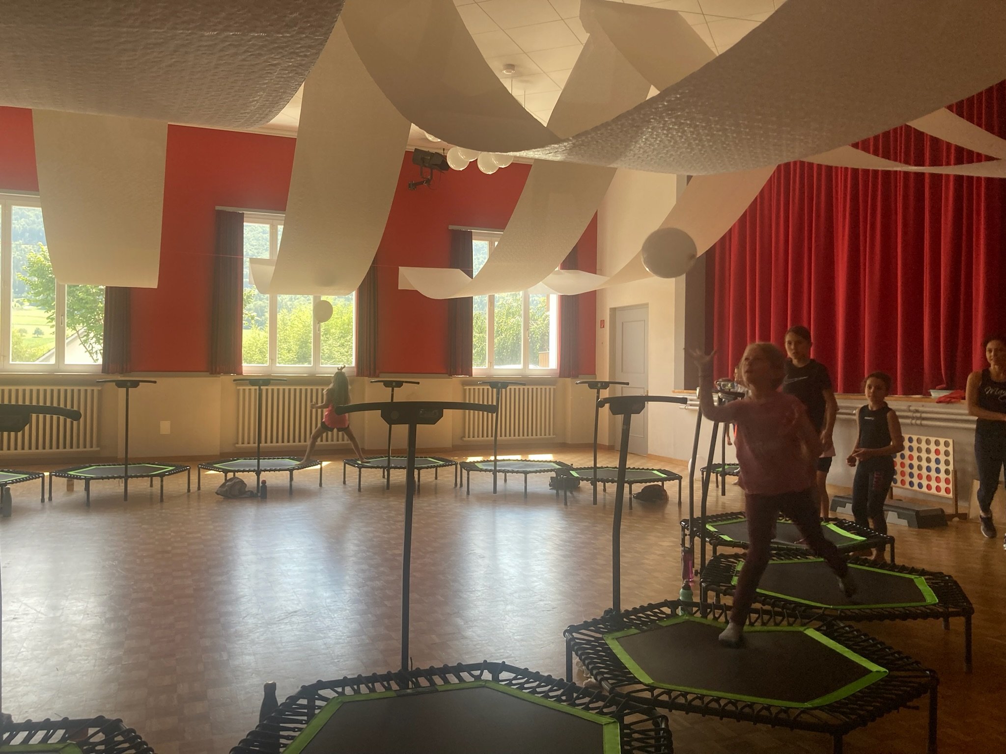 ...jumping fitness kids...