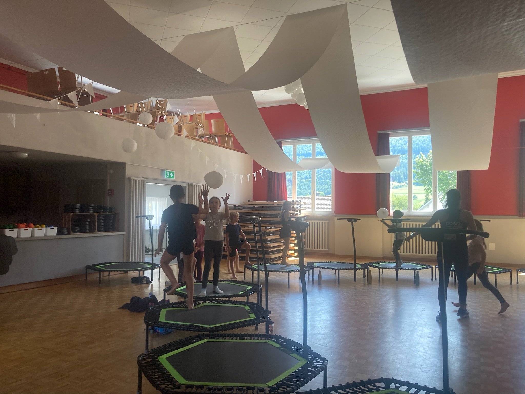 ...jumping fitness kids...