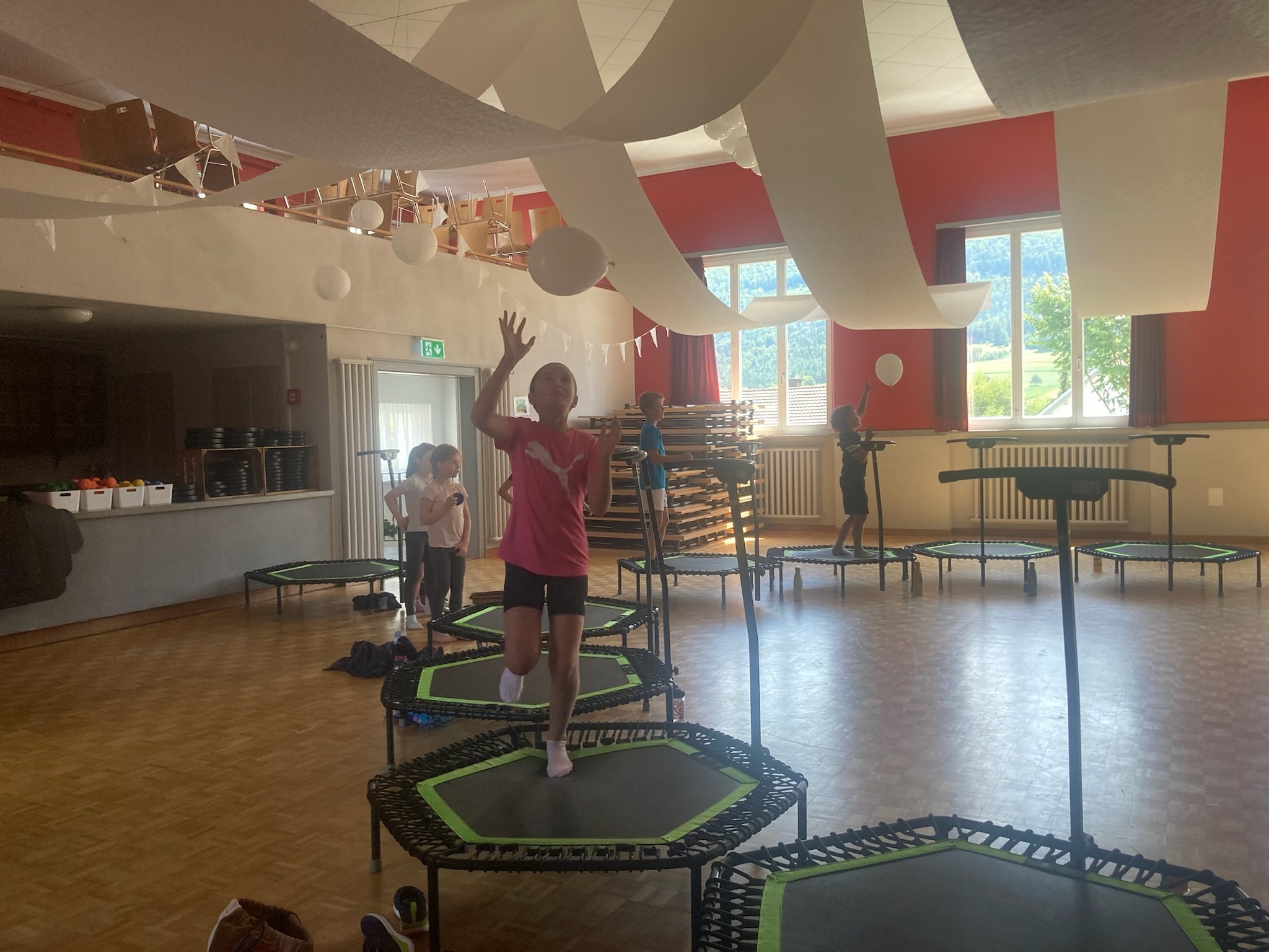 ...jumping fitness kids...