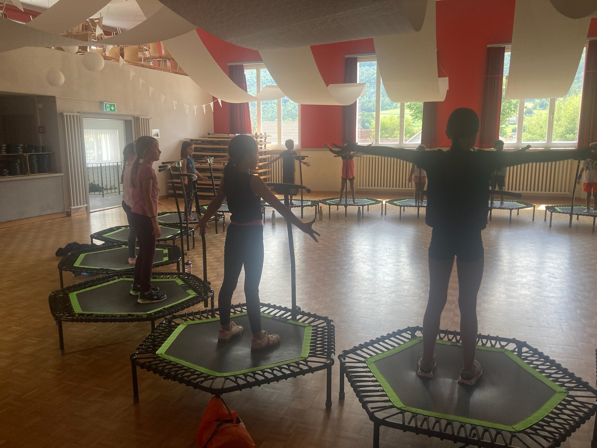 ...jumping fitness kids...