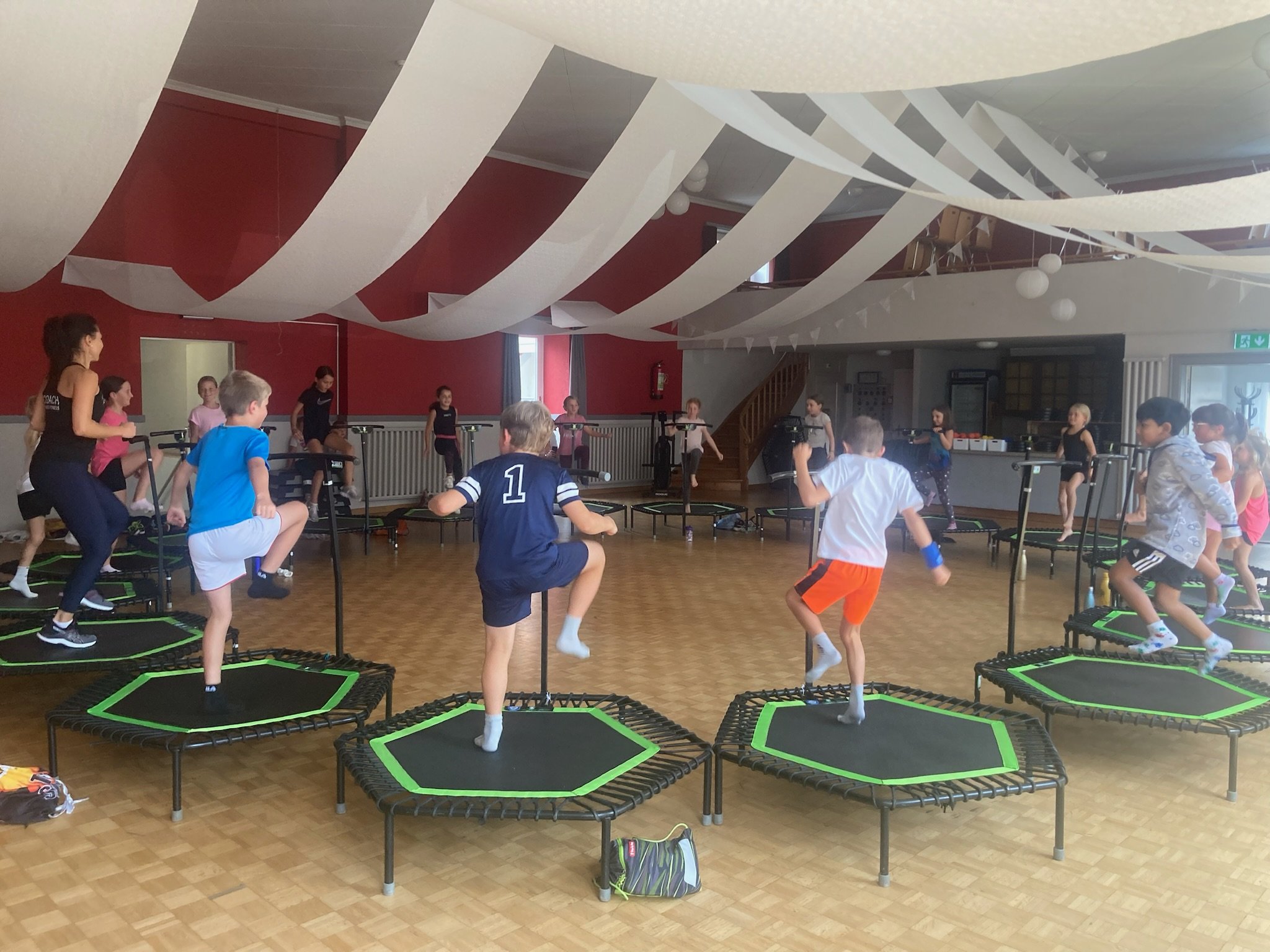 ...jumping fitness kids...