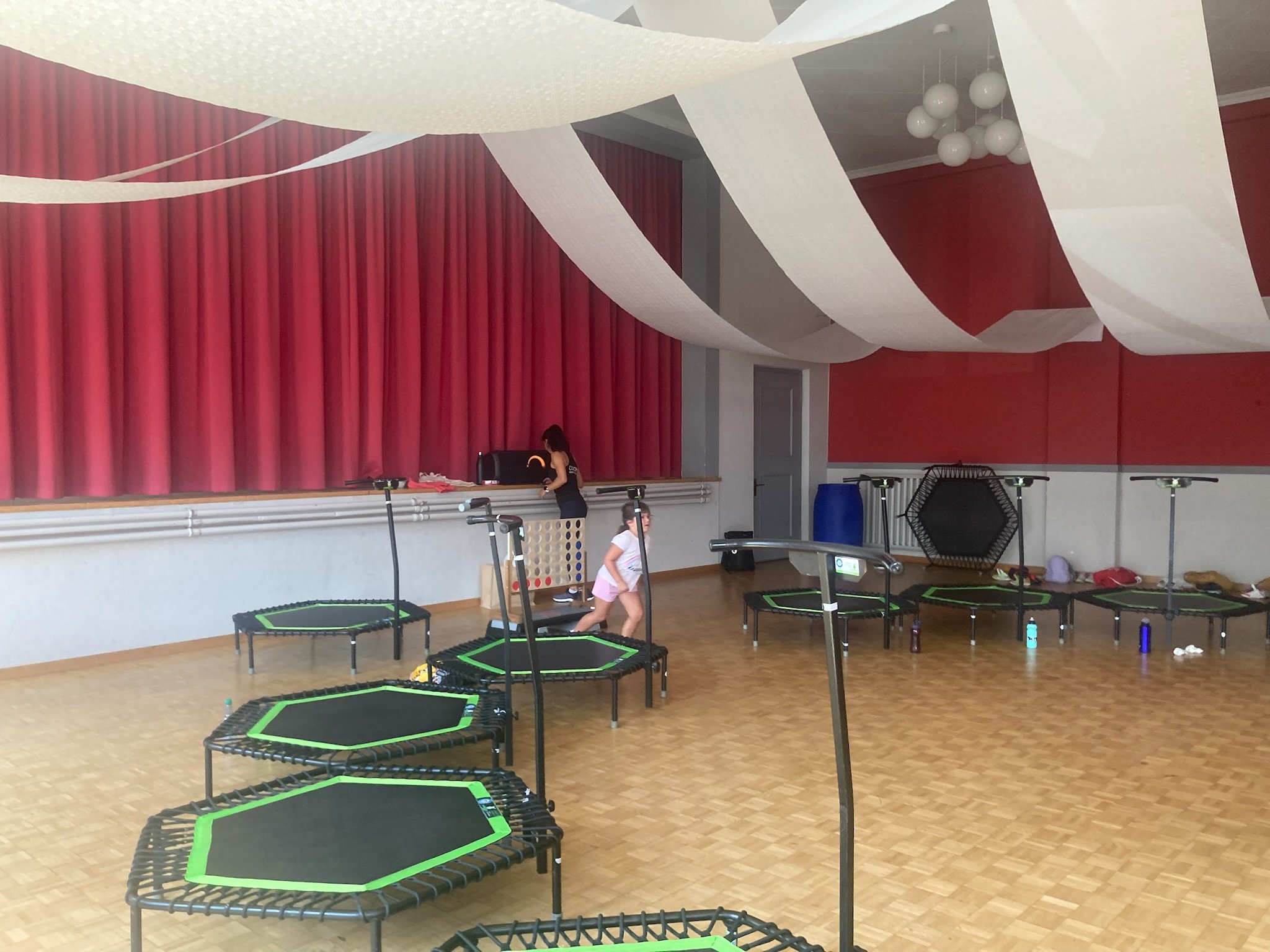 ...jumping fitness kids...