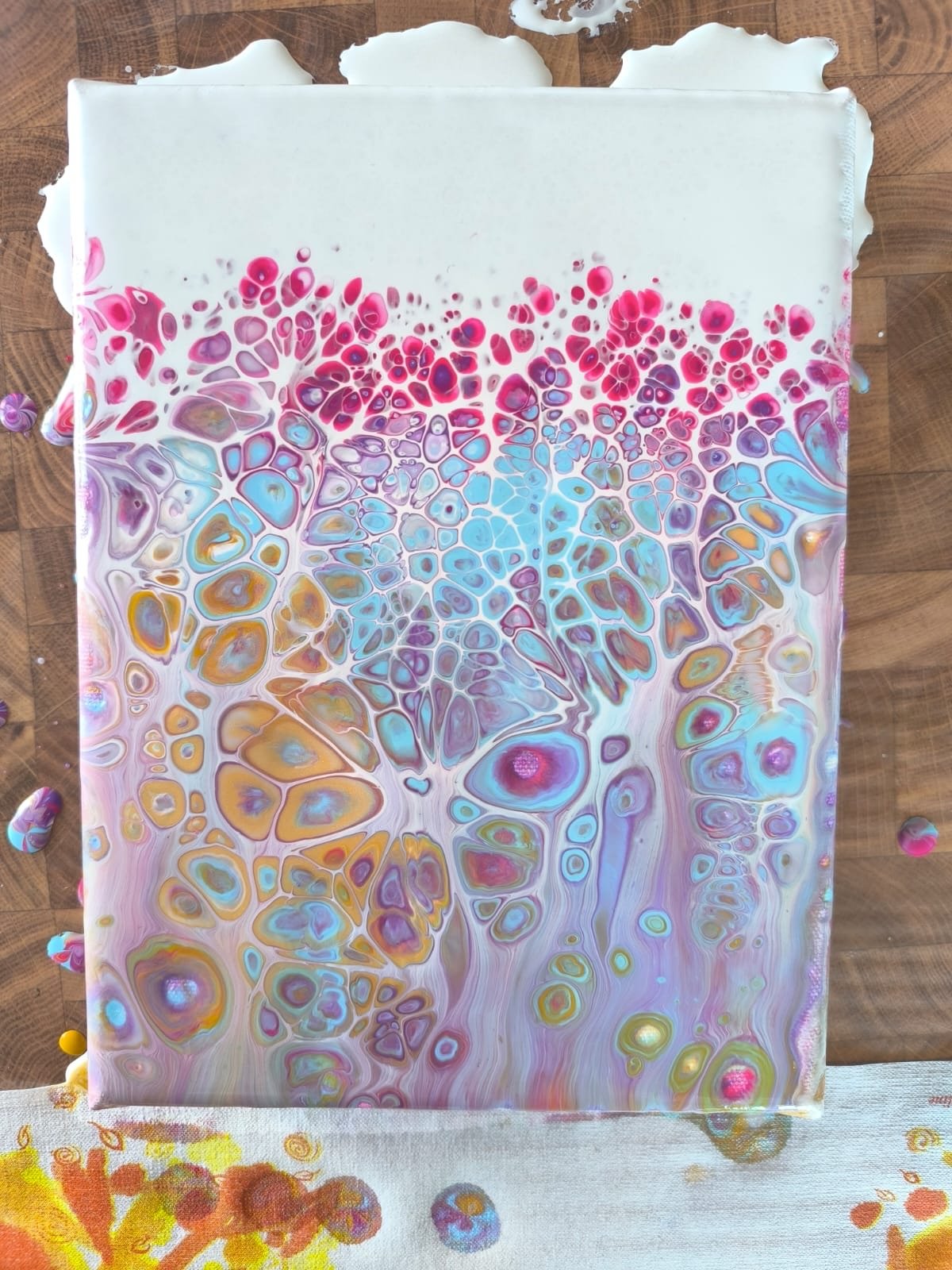 ...acryl pouring...