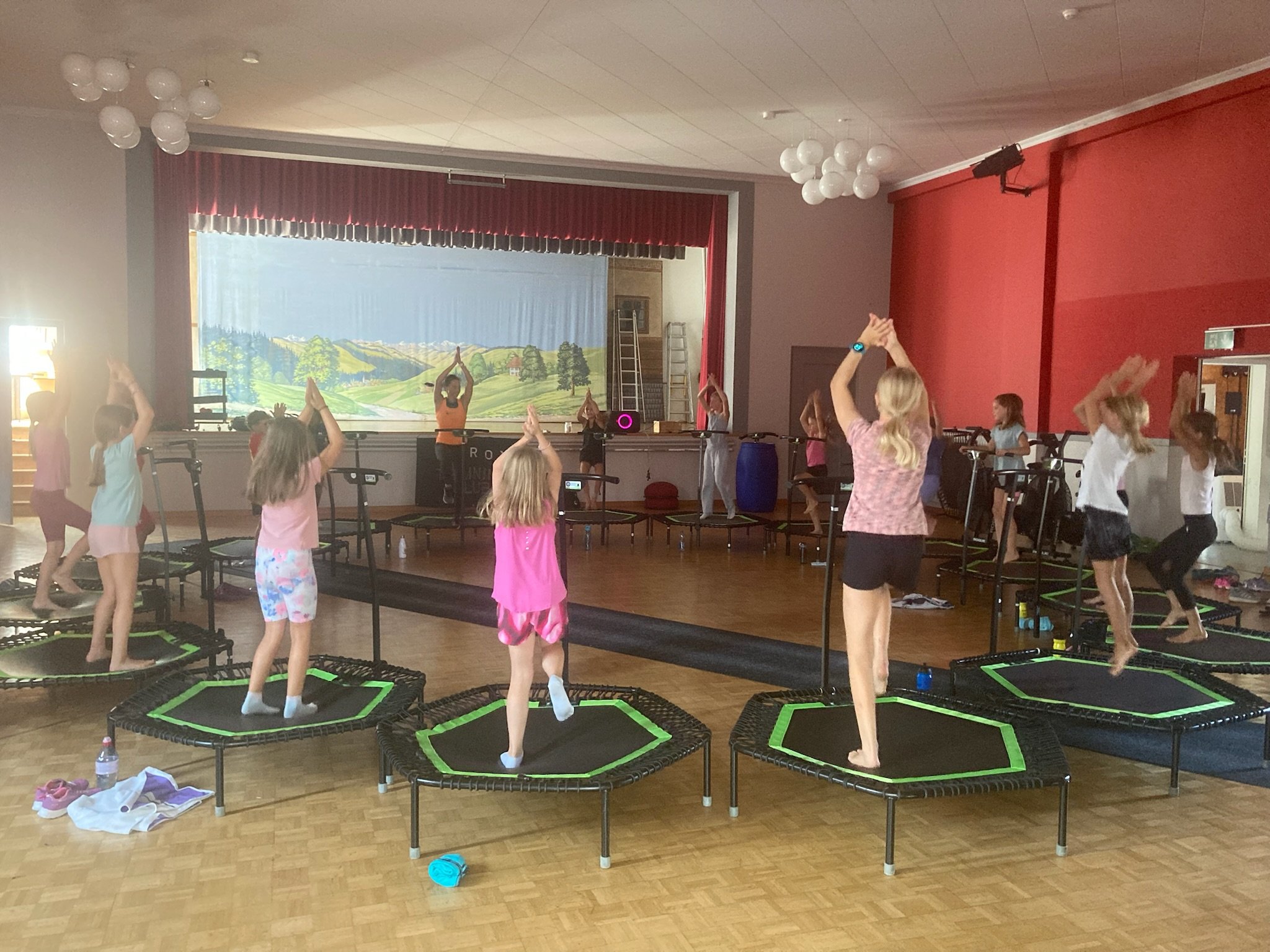 ...jumping fitness kids...