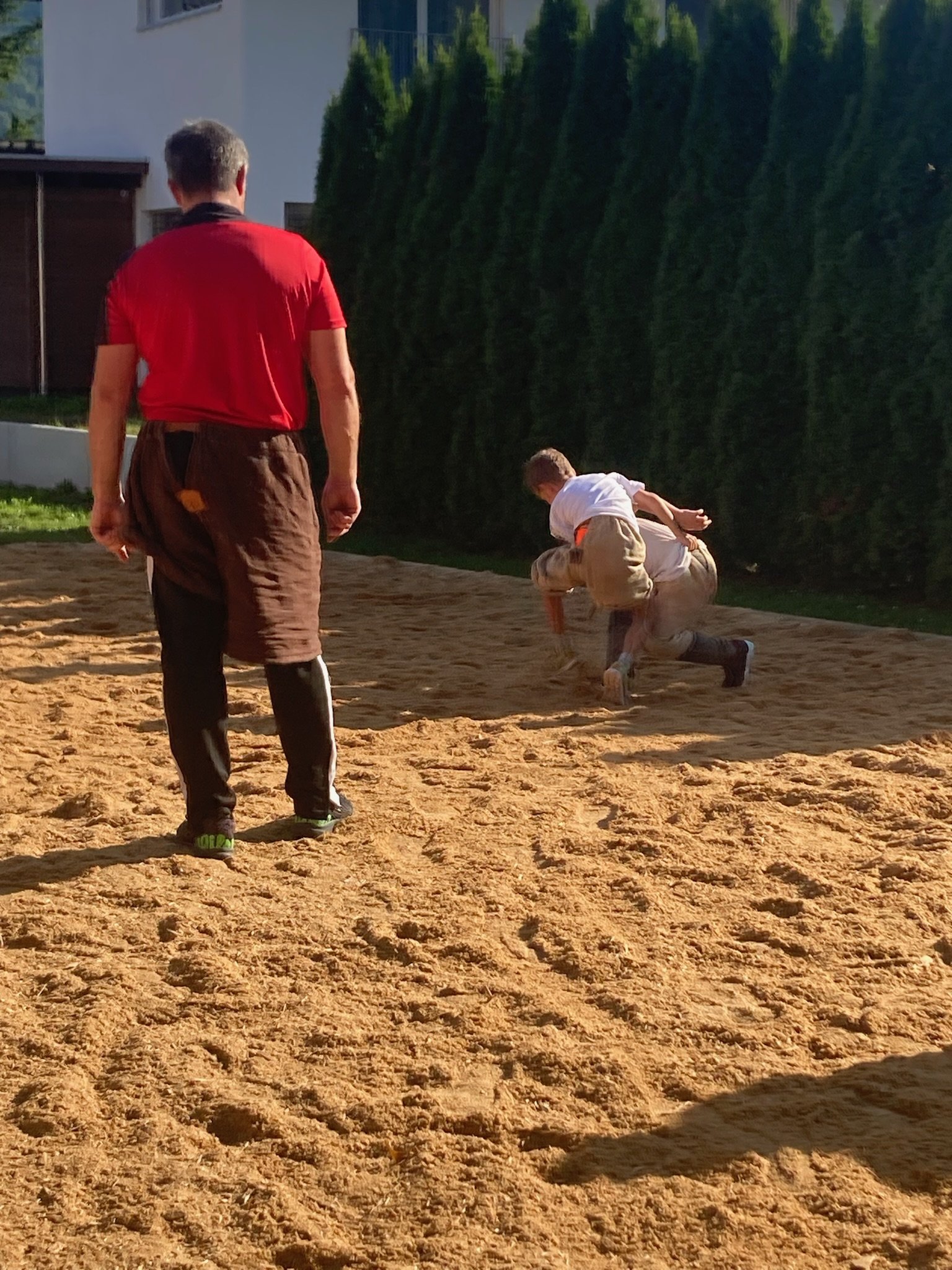 ...ab ins Sägemehl...