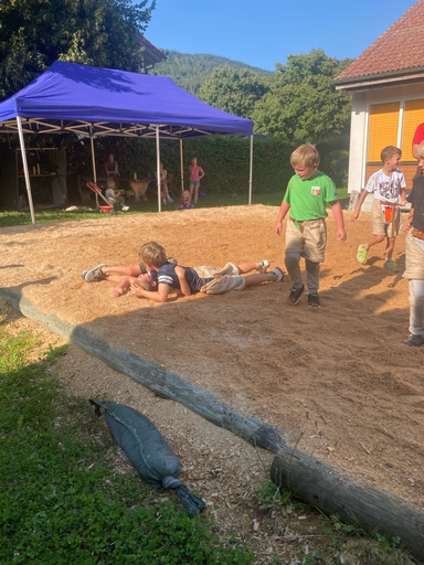 ...ab ins Sägemehl...