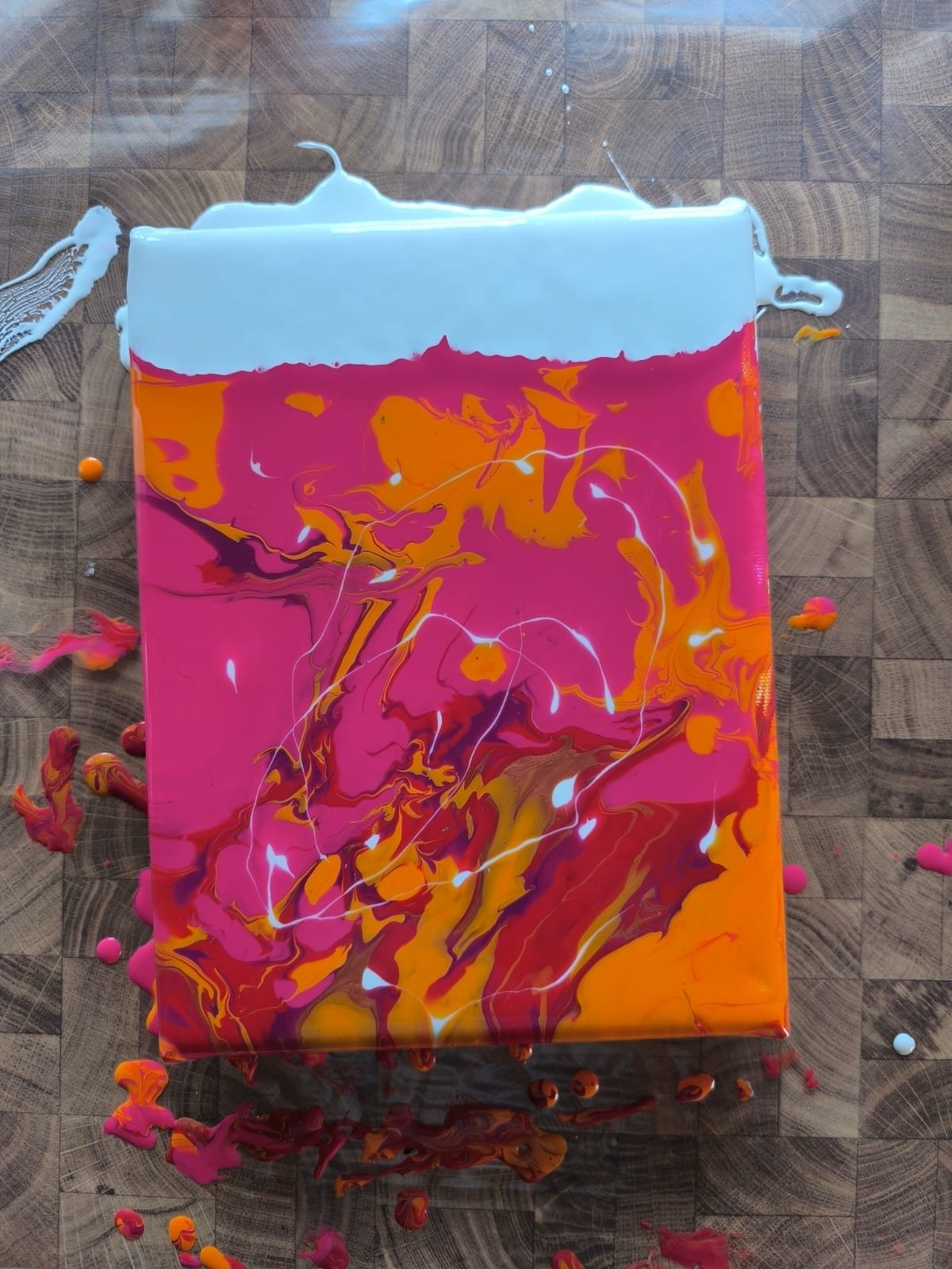 ...acryl pouring...